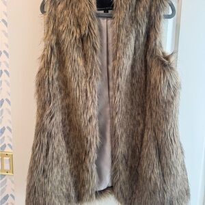 Banana Republic Chic Brown Faux Fur Vest